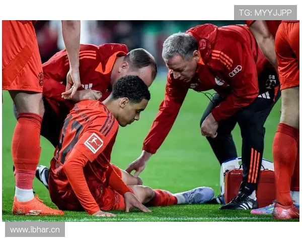 拜仁更衣室问题传闻增多，近期表现波动对球队稳定性造成影响