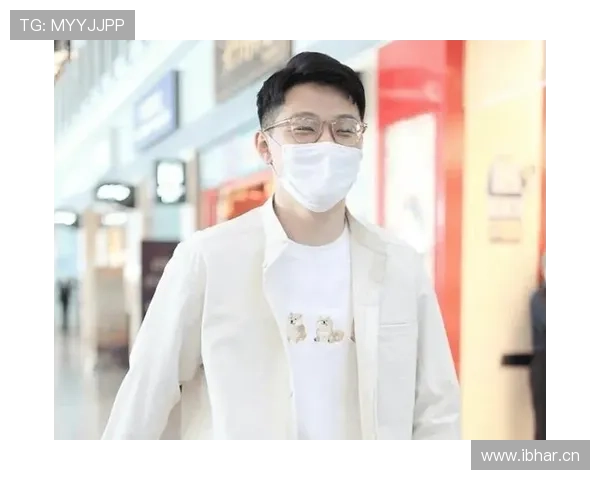 任子威穿着T恤就比我家空调贵，这生活也太不真实了吧？