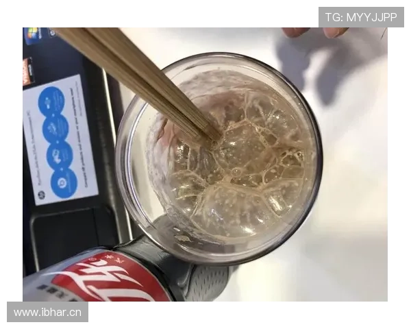 朱婷家的冰箱里塞满了蛋白粉，连饮料都喝零卡的